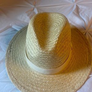 Awesome Fedora for sale